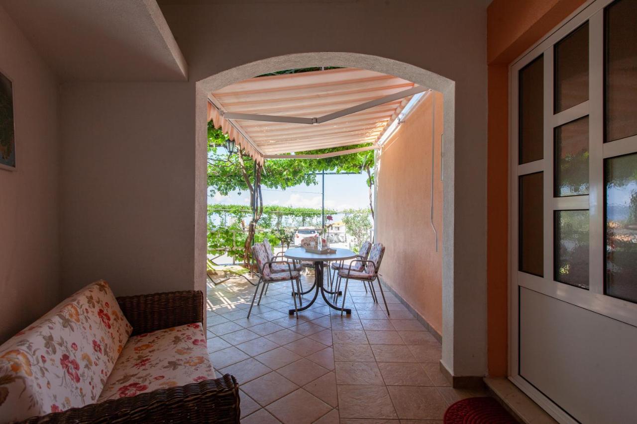 Villa Nedika Podgora Exterior foto