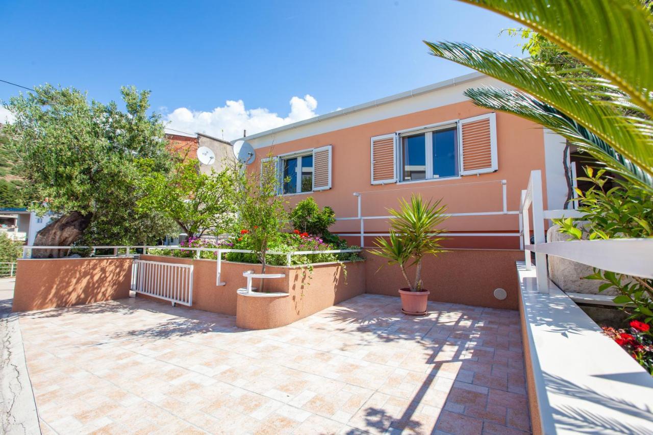 Villa Nedika Podgora Exterior foto