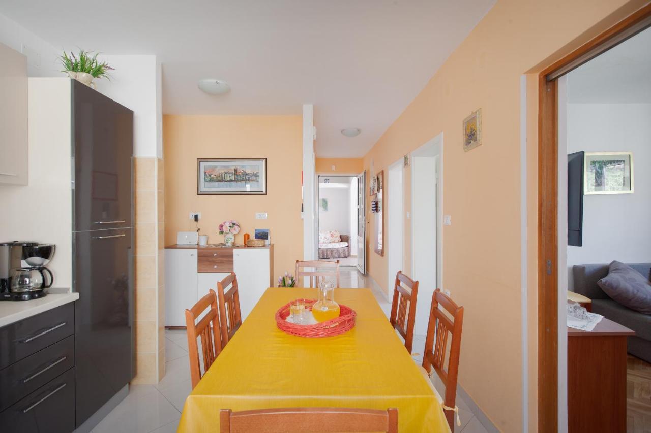 Villa Nedika Podgora Exterior foto